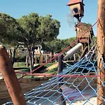 Garden 4*