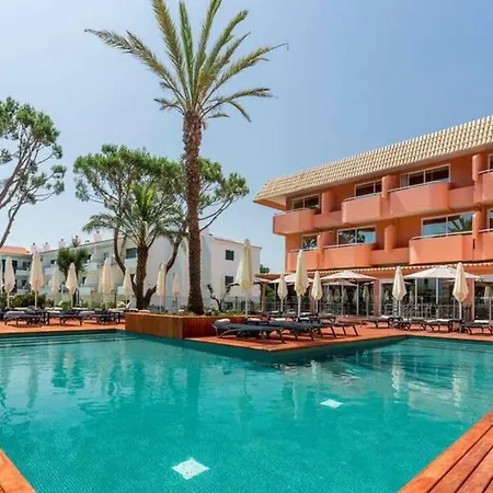 Garden Hotel 4*